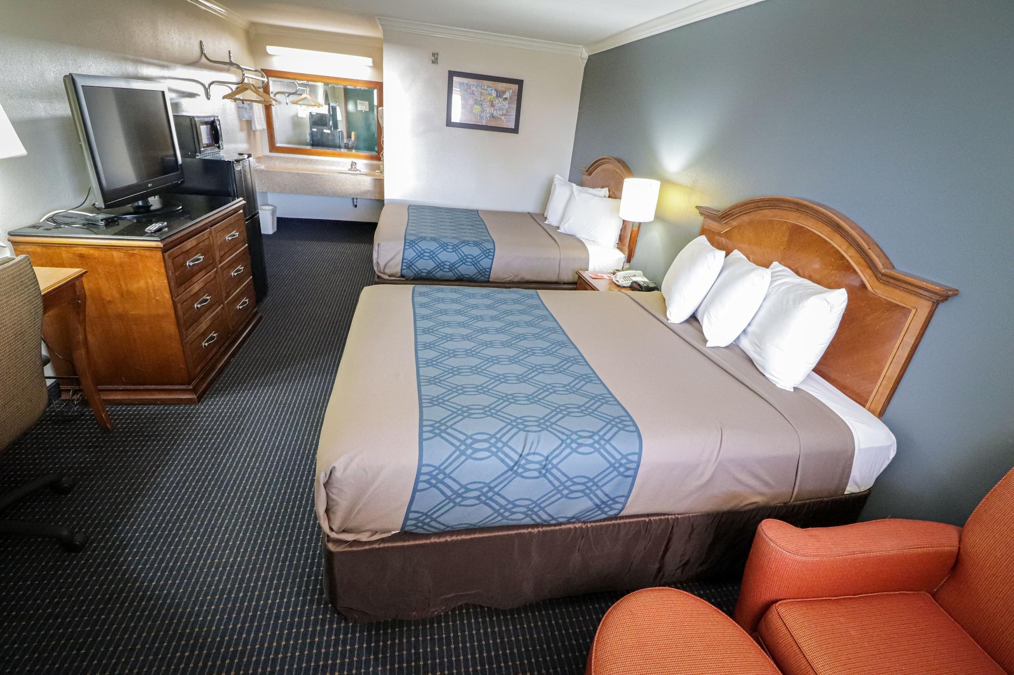University Inn & Suites Сан-Антонио Экстерьер фото